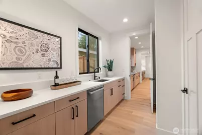 15327 SE 22nd Street, Bellevue, WA 98008 - Photo 15
