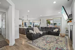 22862 Birch Ave SE, Black Diamond, WA 98010 - Photo 3