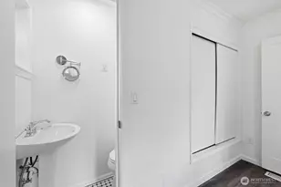 1027 S 124th St, Seattle, WA 98168 - Photo 19