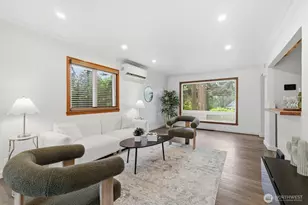 1027 S 124th St, Seattle, WA 98168 - Photo 7