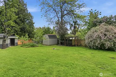 1027 S 124th Street, Seattle, WA 98168 - Photo 25
