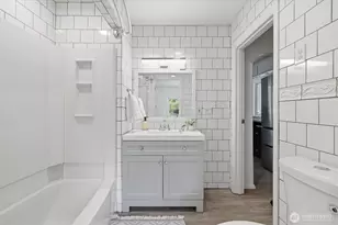 1027 S 124th St, Seattle, WA 98168 - Photo 17