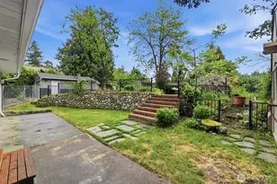 1027 S 124th St, Seattle, WA 98168 - Photo 29