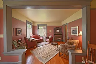 10425 E Riverside Dr, Bothell, WA 98011 - Photo 25