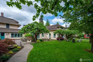 10425 E Riverside Dr, Bothell, WA 98011 - Photo 33
