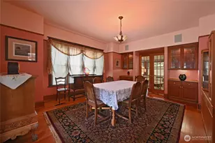 10425 E Riverside Dr, Bothell, WA 98011 - Photo 7