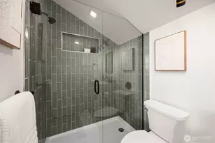 4403 Greenwood Ave N, Seattle, WA 98103 - Photo 17