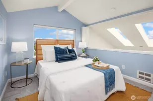 4403 Greenwood Ave N, Seattle, WA 98103 - Photo 15