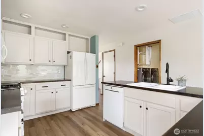 1958 SW Rock Rose Drive, Oak Harbor, WA 98277 - Photo 9