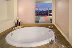 2033 2nd Ave, Seattle, WA 98121 - Photo 19