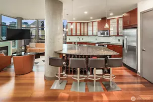 2033 2nd Ave, Seattle, WA 98121 - Photo 9