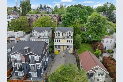 129 A 26th Avenue E, Seattle, WA 98112 - Photo 33