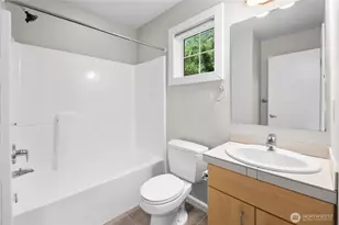 129 A 26th Ave E, Seattle, WA 98112 - Photo 21