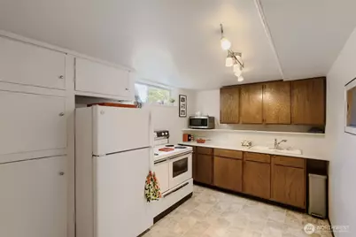 3056 50th Avenue SW, Seattle, WA 98116 - Photo 23