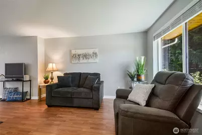 8332 47th Avenue NE #2, Marysville, WA 98270 - Photo 5