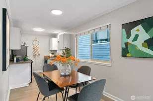 6557 4th Ave NE, Seattle, WA 98115 - Photo 7