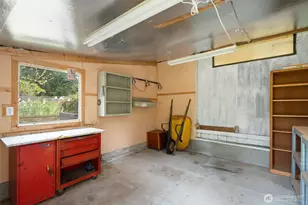 10090 Ogle Rd NE, Poulsbo, WA 98370 - Photo 29