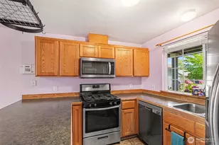 10324 59th Dr NE, Marysville, WA 98270 - Photo 21