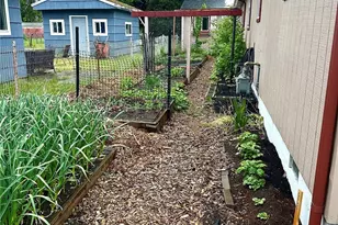 10704 Broadway Ave S, Tacoma, WA 98444 - Photo 27