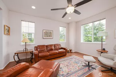 6910 31st Avenue SW, Seattle, WA 98126 - Photo 5