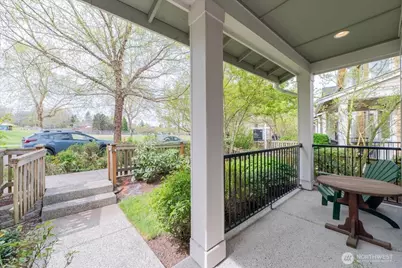 6910 31st Avenue SW, Seattle, WA 98126 - Photo 3