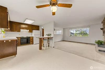 4508 Military Road E, Tacoma, WA 98446 - Photo 9