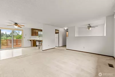 4508 Military Road E, Tacoma, WA 98446 - Photo 7