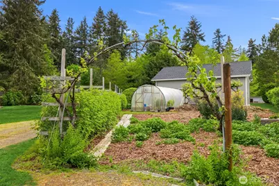 15390 Broom Street NE, Bainbridge Island, WA 98110 - Photo 31