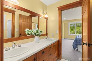 15390 Broom St NE, Bainbridge Island, WA 98110 - Photo 21
