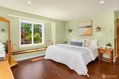 15390 Broom Street NE, Bainbridge Island, WA 98110 - Photo 23