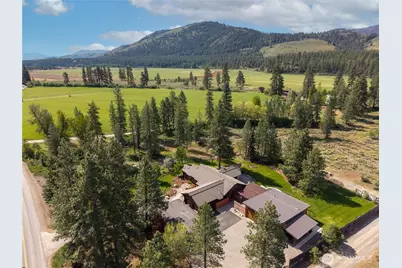 179 Wolf Creek Road, Winthrop, WA 98862 - Photo 3