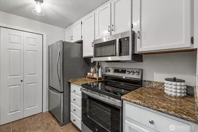 11414 107th Place NE, Kirkland, WA 98033 - Photo 9