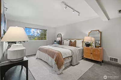 11414 107th Place NE, Kirkland, WA 98033 - Photo 15