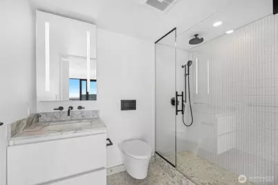 300 Virginia Street #4111, Seattle, WA 98101 - Photo 29