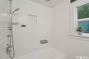 314 N 117th St, Seattle, WA 98133 - Photo 13