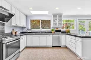 3417 77th Ave SE, Mercer Island, WA 98040 - Photo 9