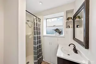 3933 S Mead St, Seattle, WA 98118 - Photo 31