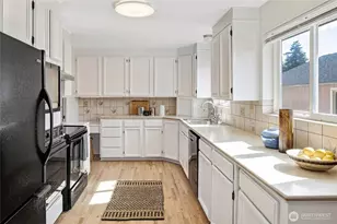 3933 S Mead St, Seattle, WA 98118 - Photo 11