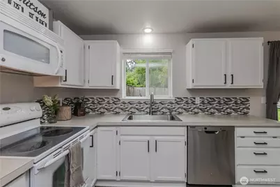 12312 121st Street E, Puyallup, WA 98374 - Photo 13