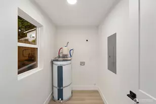 5810 57th Ave NE, Seattle, WA 98105 - Photo 13