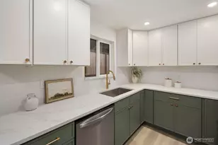 5810 57th Ave NE, Seattle, WA 98105 - Photo 17