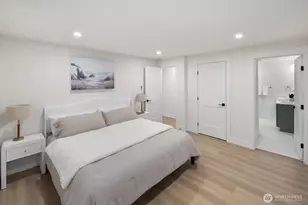 5810 57th Ave NE, Seattle, WA 98105 - Photo 23