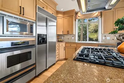 7003 117th Place NE, Kirkland, WA 98033 - Photo 9