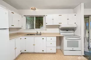 2532 S Ainsworth Ave, Tacoma, WA 98405 - Photo 13