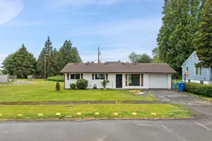 2532 S Ainsworth Ave, Tacoma, WA 98405 - Photo 1