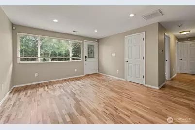 16608 NE 9th Street, Bellevue, WA 98008 - Photo 7