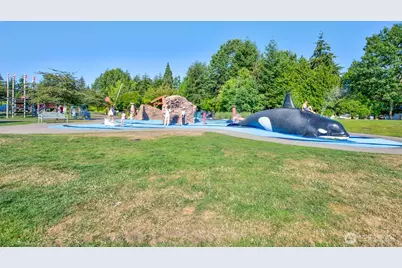 16608 NE 9th Street, Bellevue, WA 98008 - Photo 27