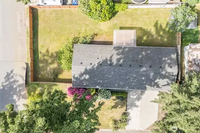16608 NE 9th Street, Bellevue, WA 98008 - Photo 23
