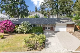 16608 NE 9th St, Bellevue, WA 98008 - Photo 1