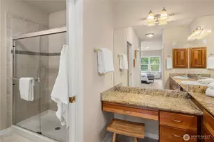 4406 Providence Point Pl SE, Issaquah, WA 98029 - Photo 15